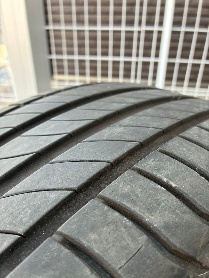 送料込み235/45r17ミシュラン　プライマシー4 2本バリ山