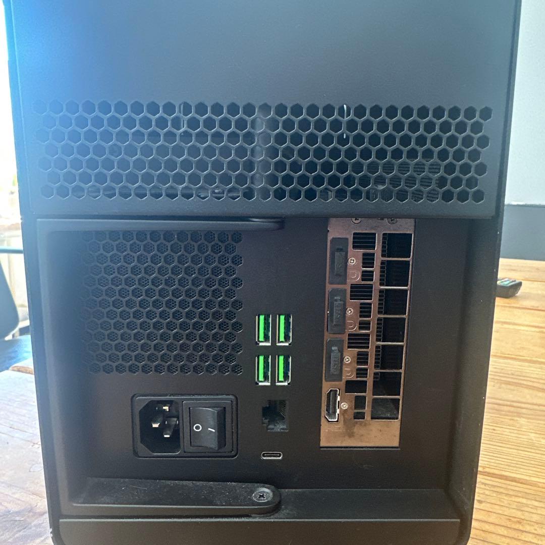 MSI AIR BOOST + Razer Core X Chroma 箱無し