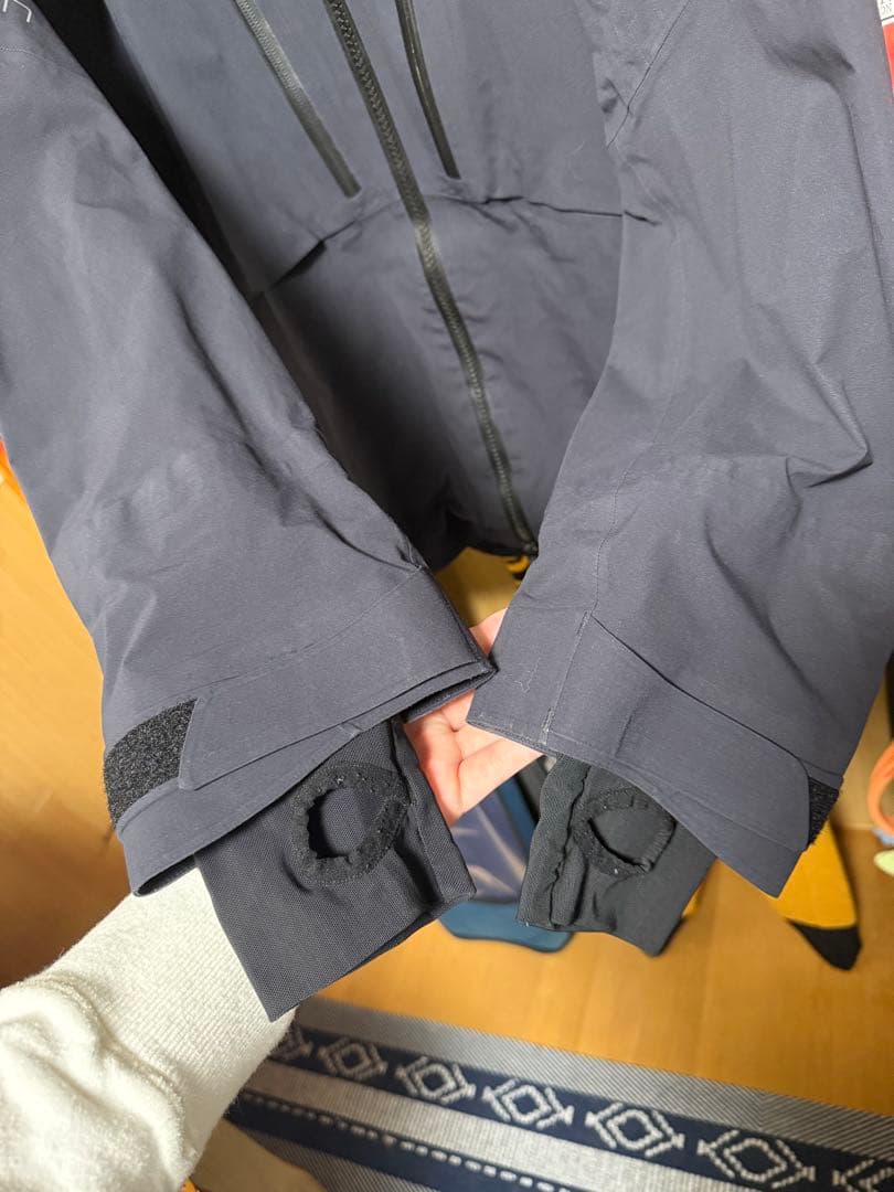Burton [ak] GORE-TEX 3Lスノーボードジャケット Mサイズ
