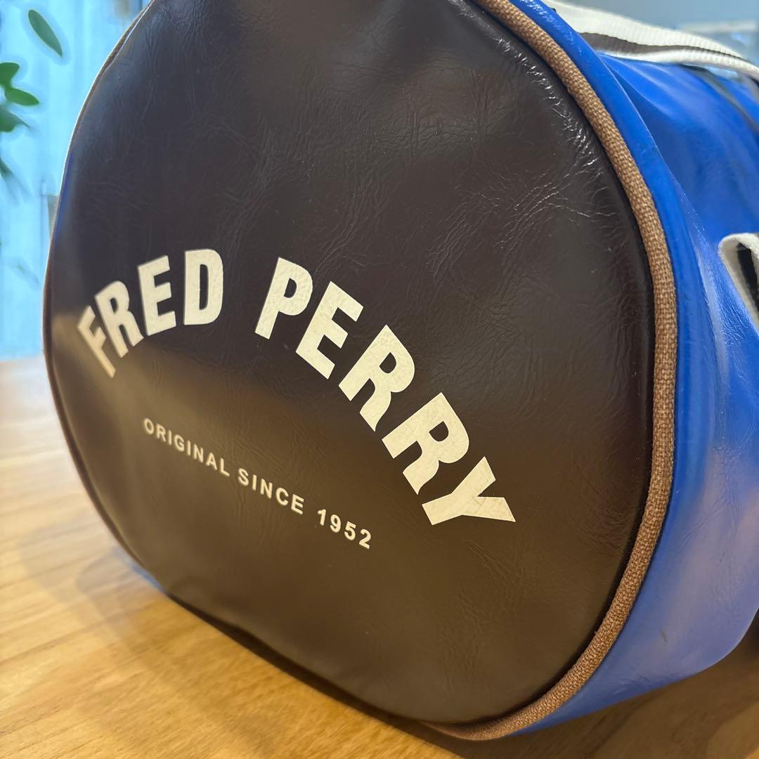 FRED PERRY ボストンバッグ 青