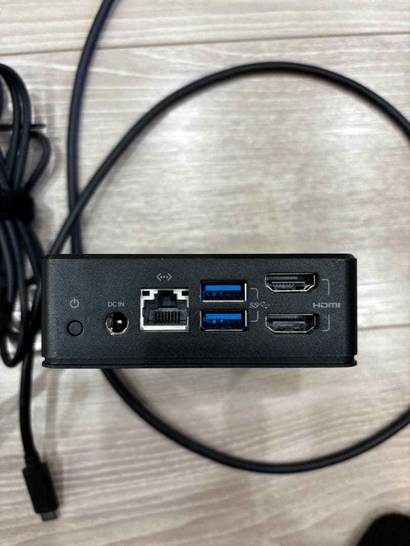 Belkin 8 in 1 USB-C ドッキングステーション