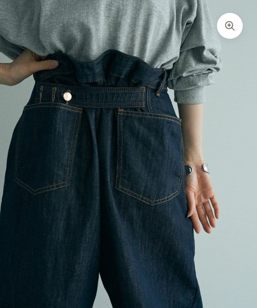MARJOUR TUCK DENIM タックデニム　ワイドシルエット　バックル