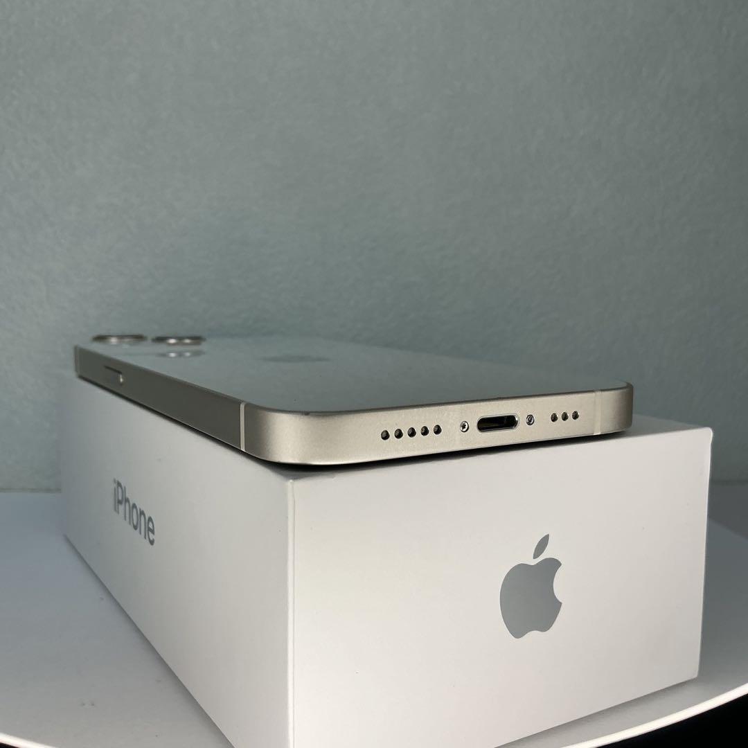 【美品】iPhone13 256GB 新品バッテリー100% SIMフリー