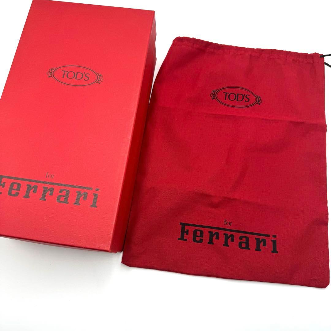未使用 TOD'S Ferrari ドライビングシューズ レッド 10 1/2
