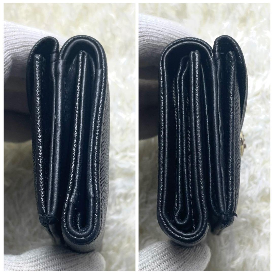 ヴィヴィアンウエストウッド 折財布 ブラック 三つ折り財布 レター型