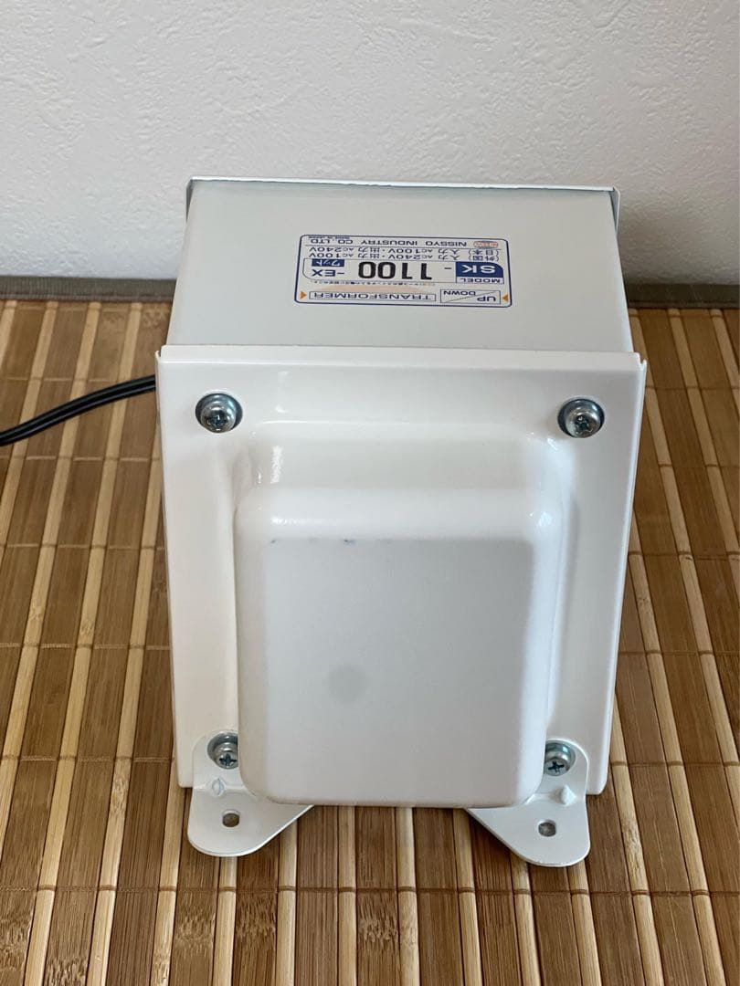 SK-1100EX 変圧器 1100W 昇降両用 AC240V⇔AC100V