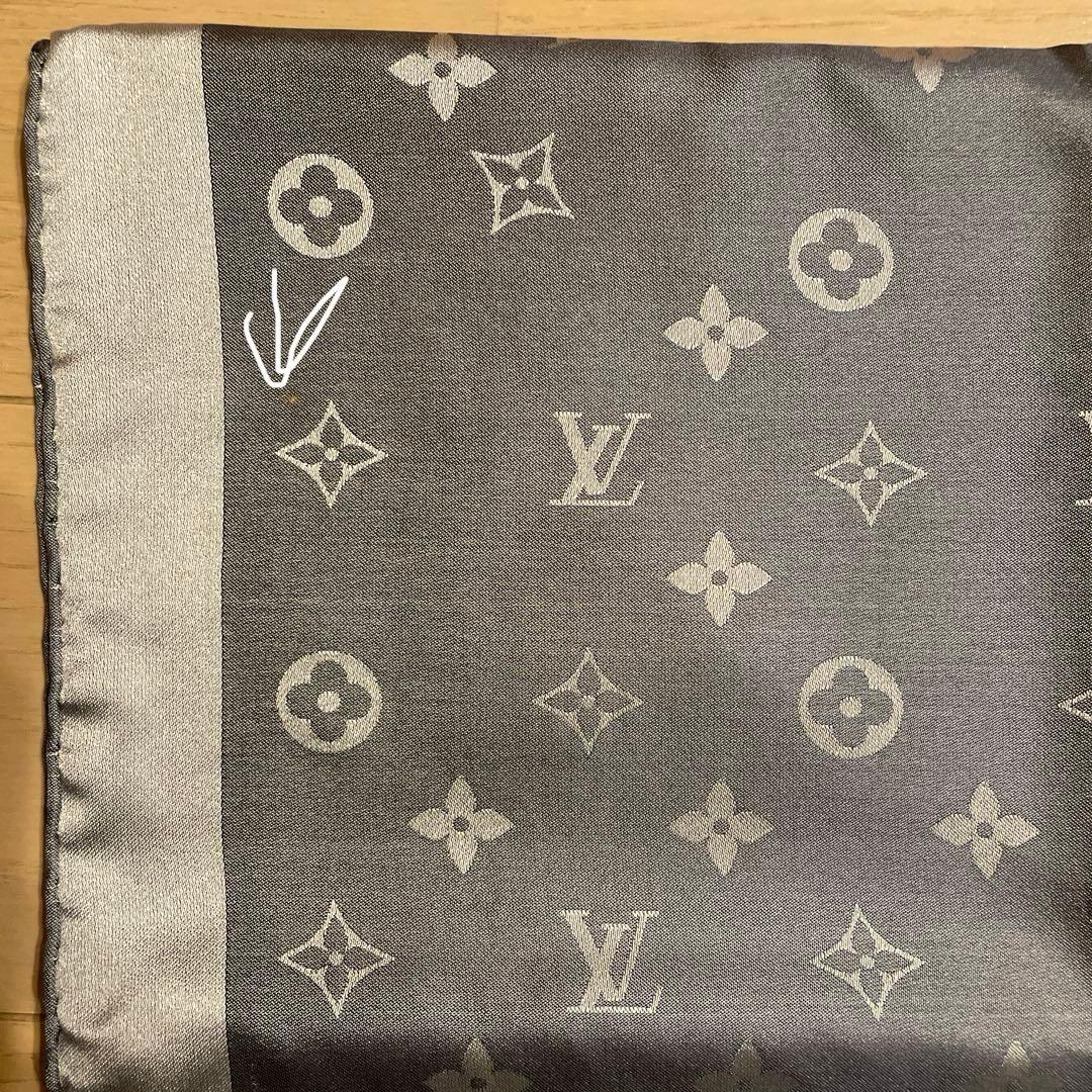 LOUIS VUITTON エシャルプ カプリ シルクストール シルバーグレー