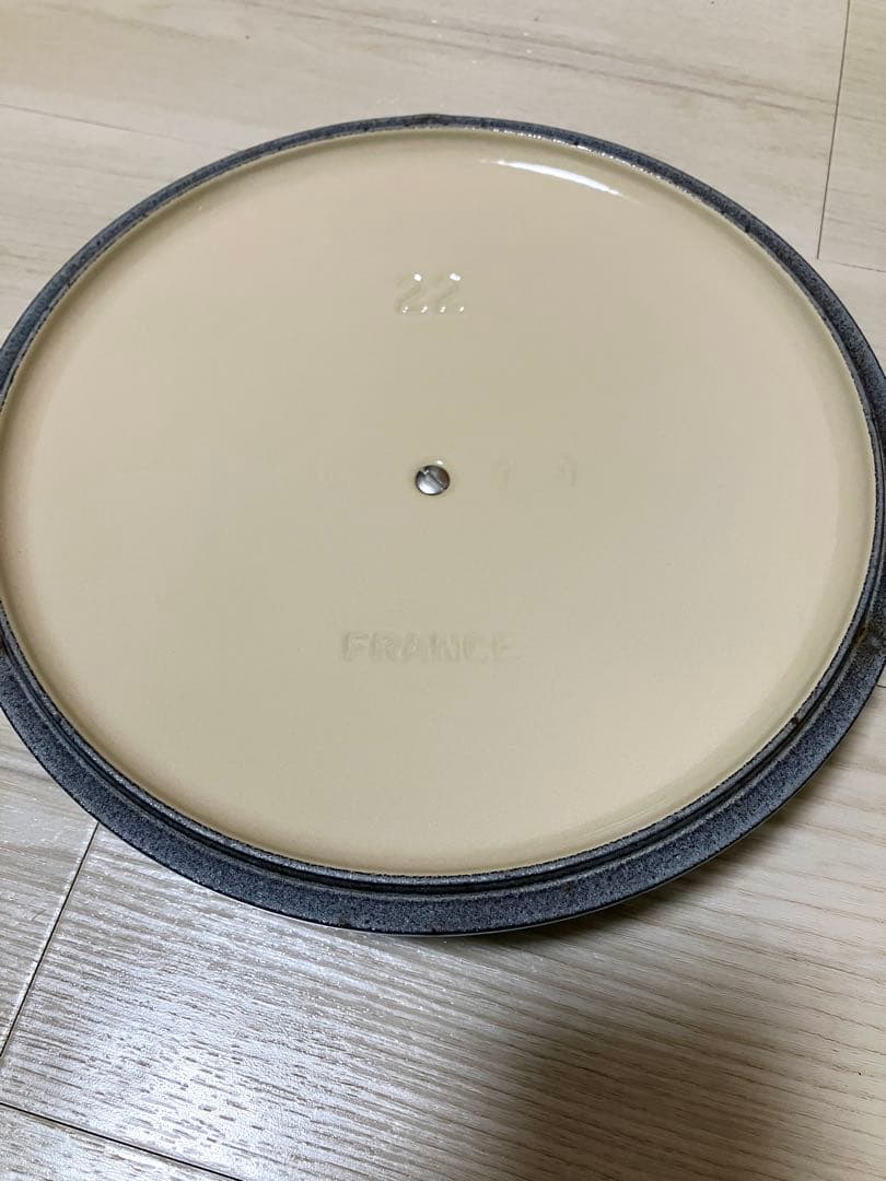 ル・クルーゼ ココットロンド 22cm カリビアンブルー 両手鍋
