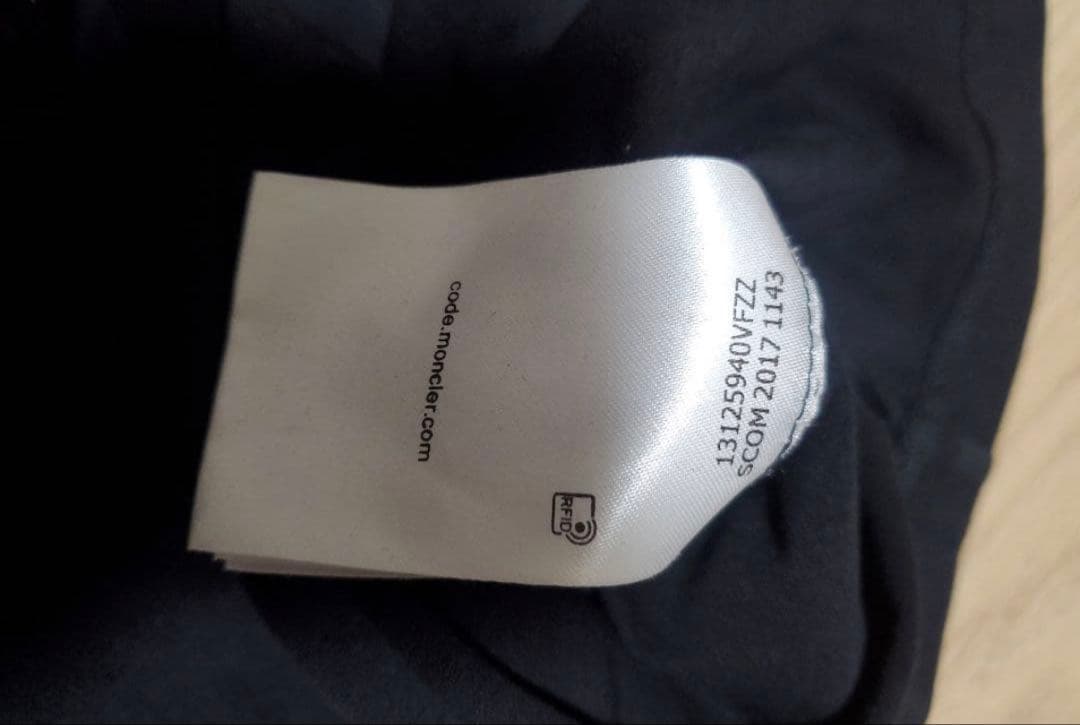 テ*君様 MONCLER ダブルワッペン黒