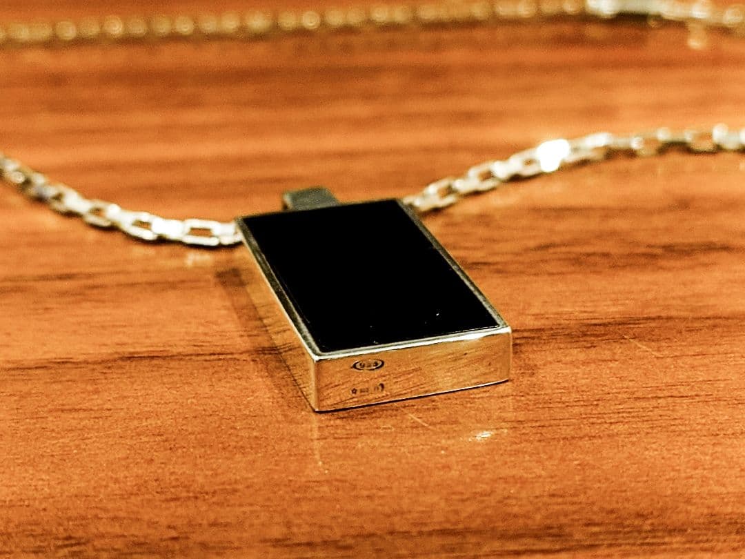 GUCCI　星座ペンダント　シルバー　山羊座　中古