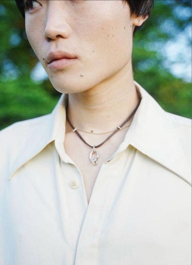 STRONG VOID LEATHER NECKLACE SILVER　Ours