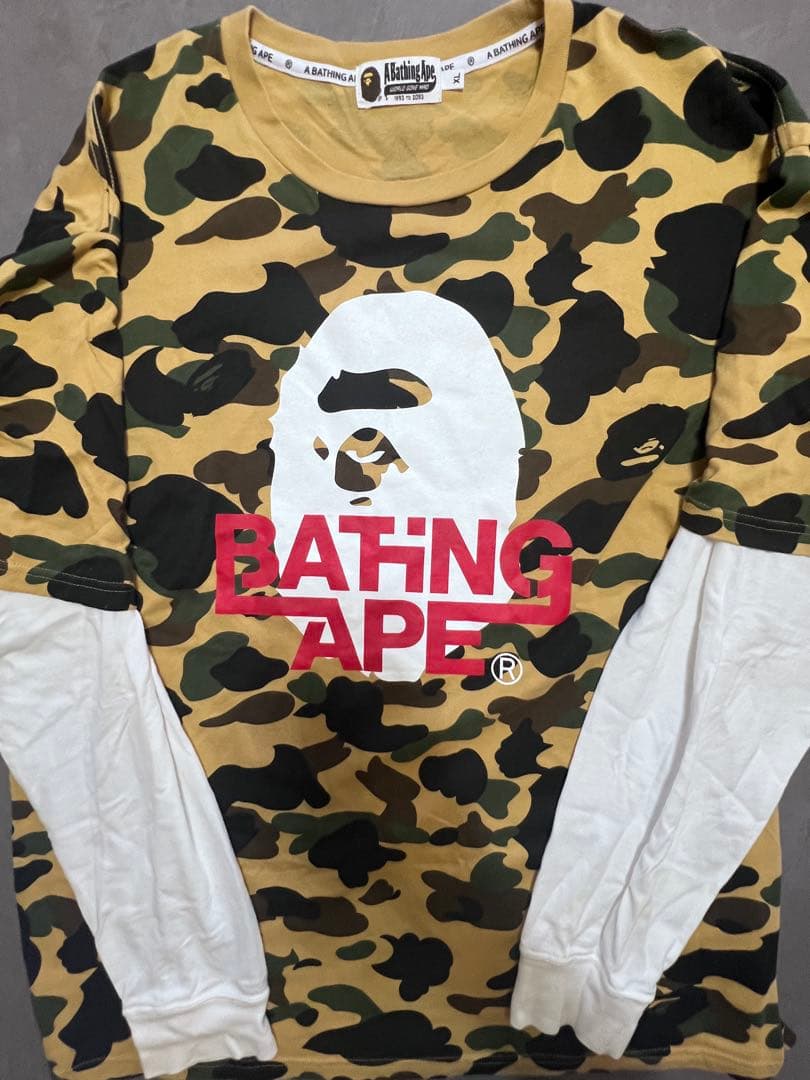 *A BATHING APE® フェイクレイヤードTシャツ
