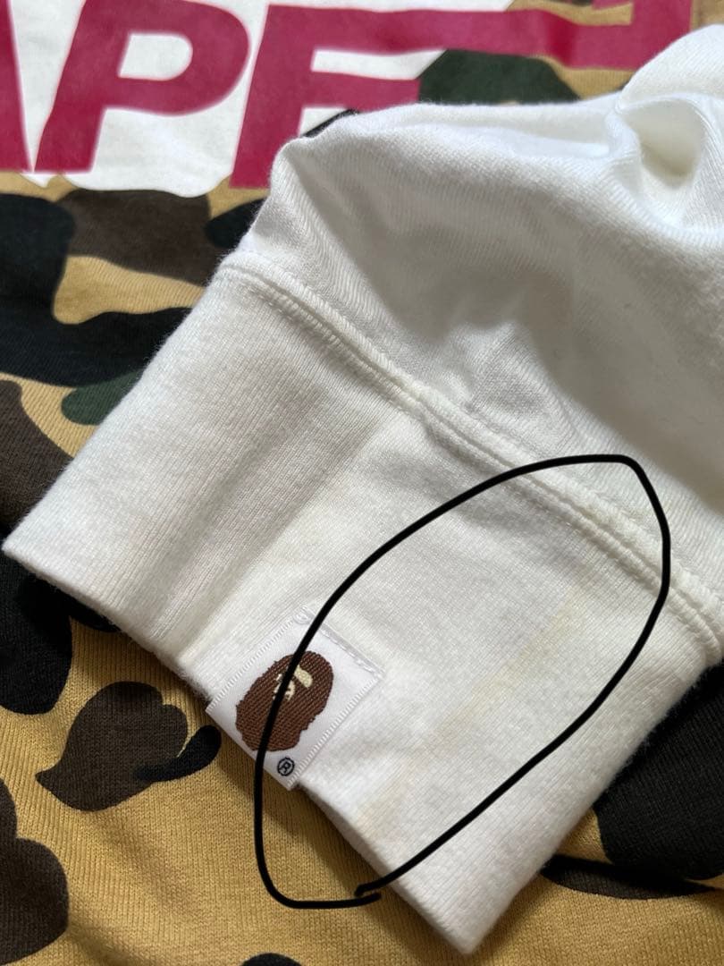 *A BATHING APE® フェイクレイヤードTシャツ