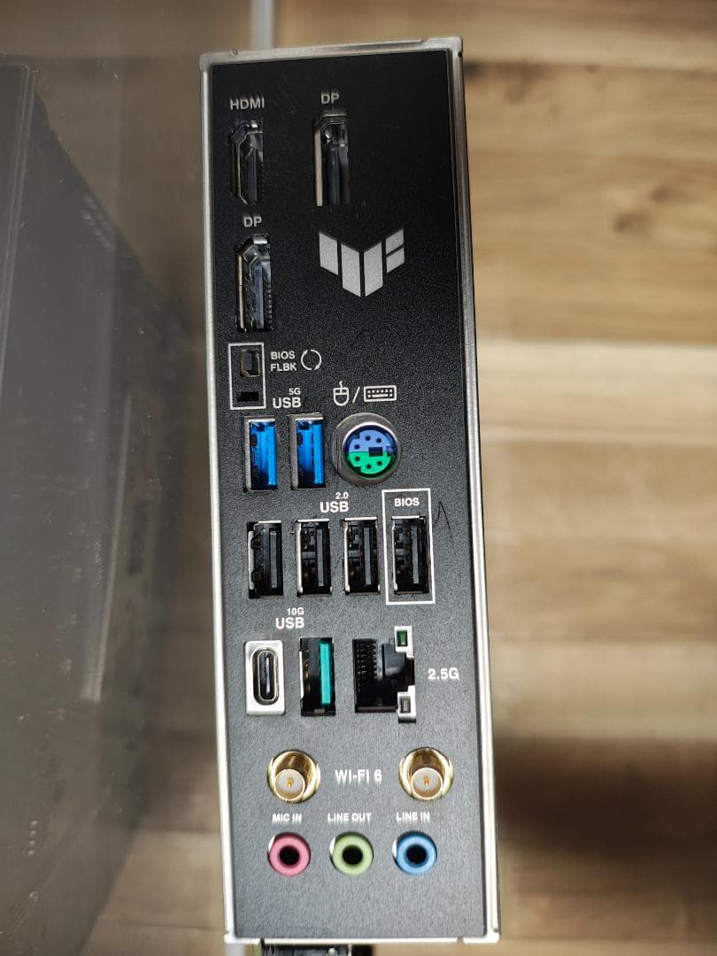 ASUS TUF GAMING B650M-E WIFI マザーボードおまけ付き