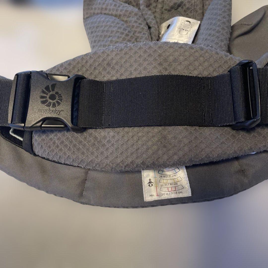 美品　ergobaby オムニブリーズ OMNI breeze 抱っこ紐