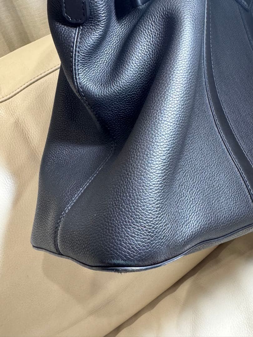 【定価61.6万・極上のカーフレザー】LOUIS VUITTON ロックイット
