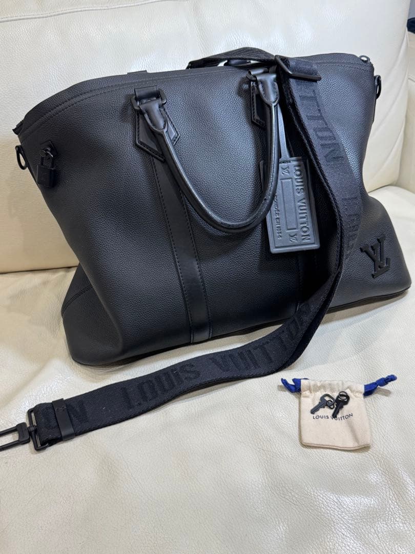 【定価61.6万・極上のカーフレザー】LOUIS VUITTON ロックイット