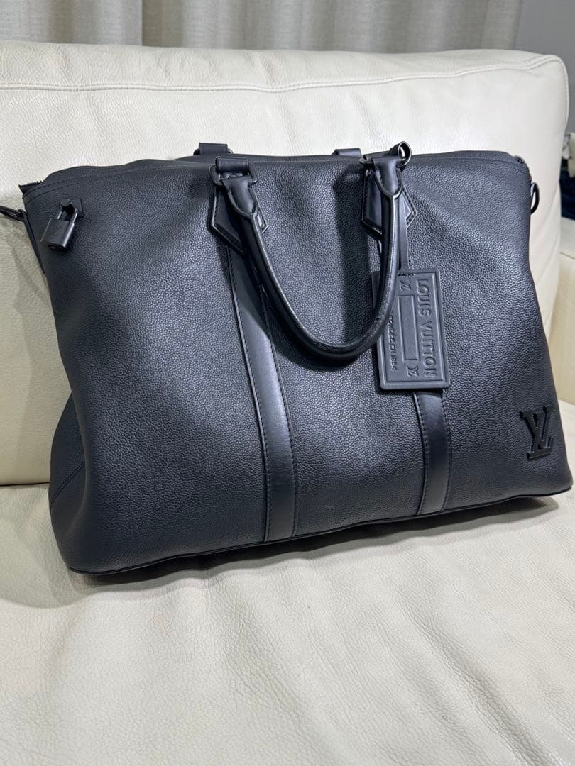 【定価61.6万・極上のカーフレザー】LOUIS VUITTON ロックイット
