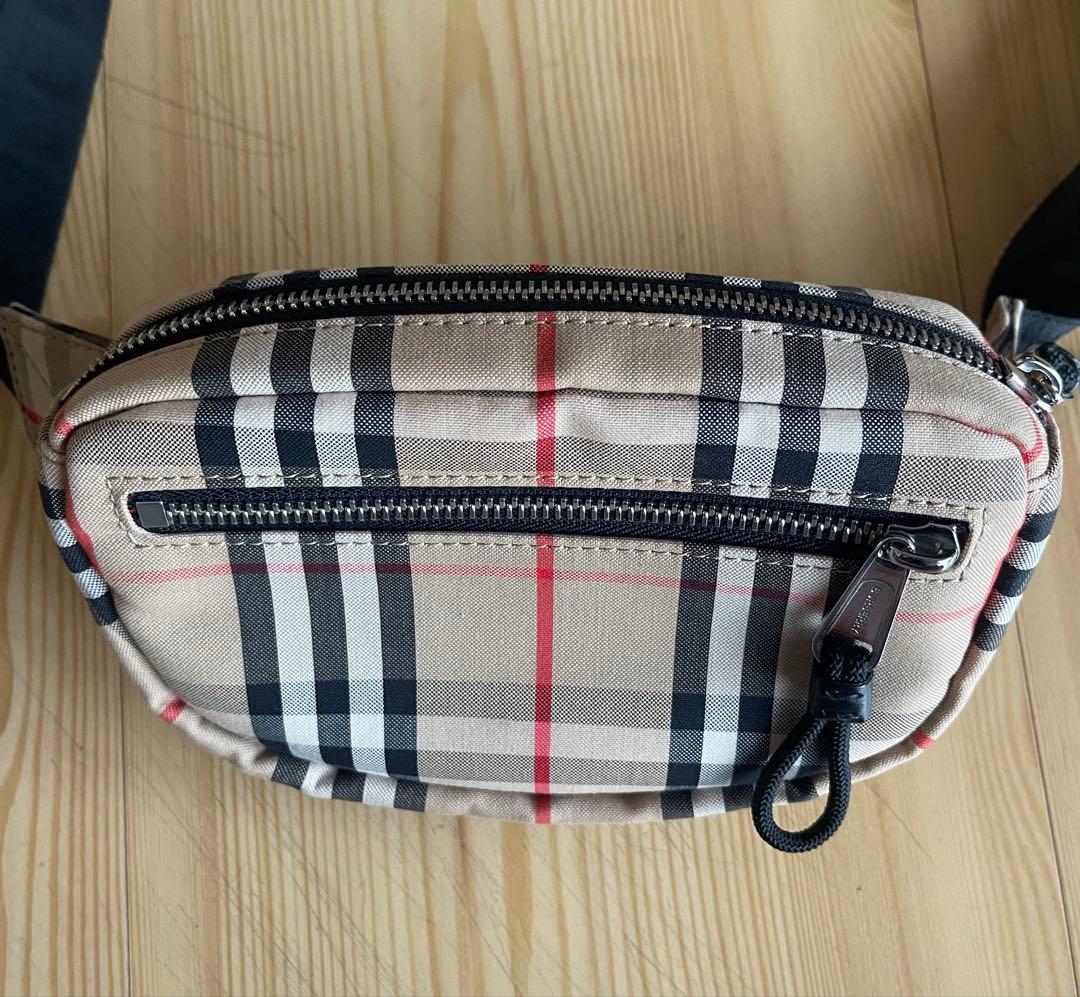 BURBERRY バーバリー ウエストポーチ 箱 袋 リボン タグあり