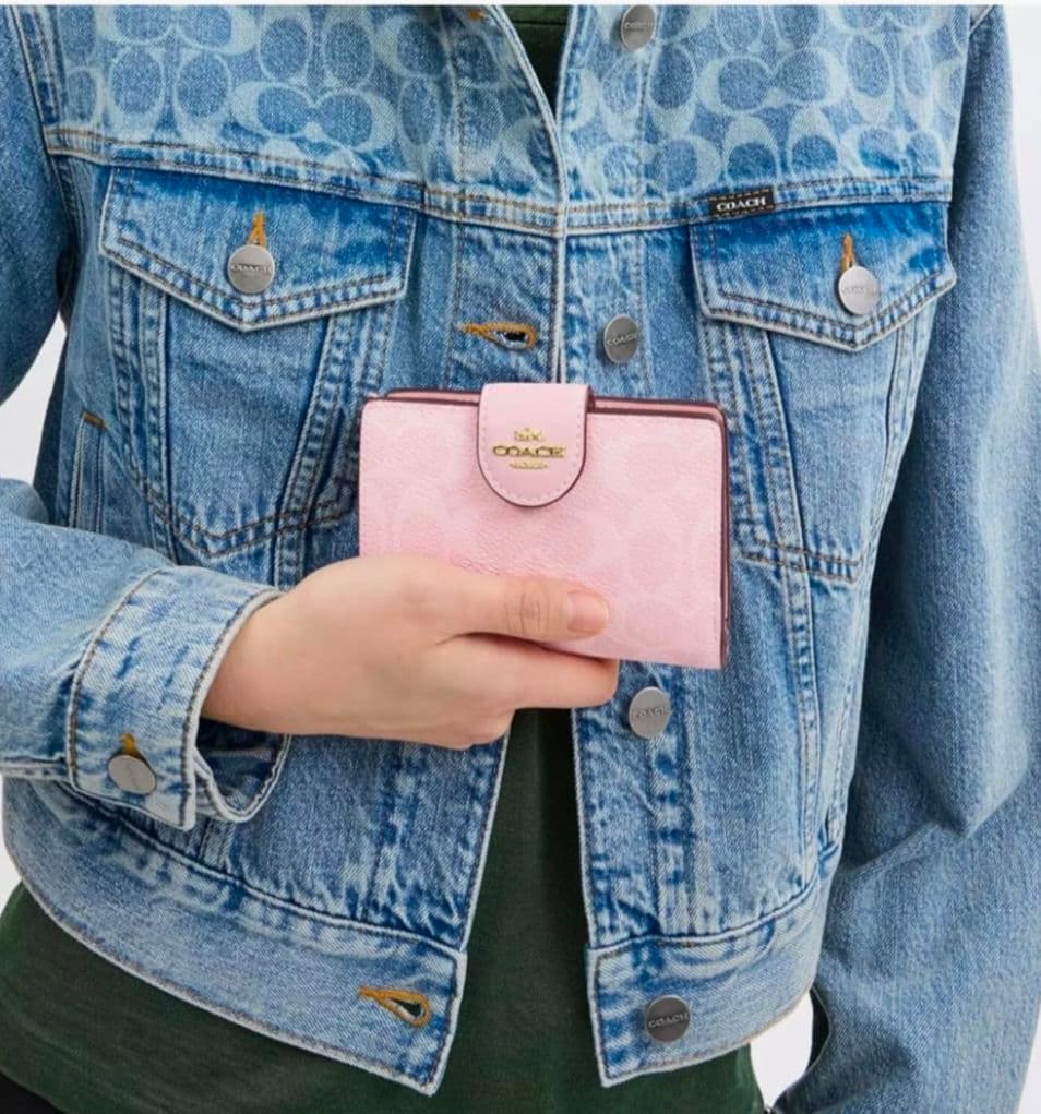 COACH ピンク レザー 二つ折り財布 並行輸入品:アウトレット品