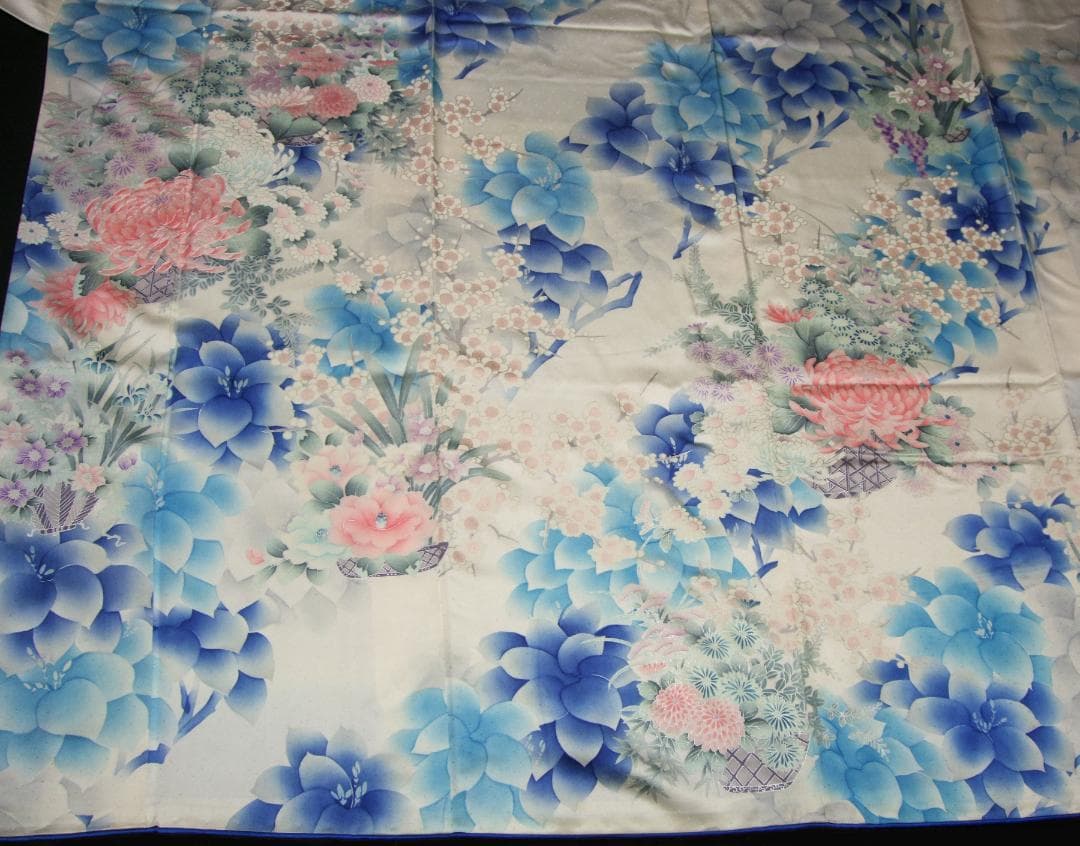 大輪菊と清楚な草花 振袖フルセット 7点　手刺繍　ｍ8 成人式