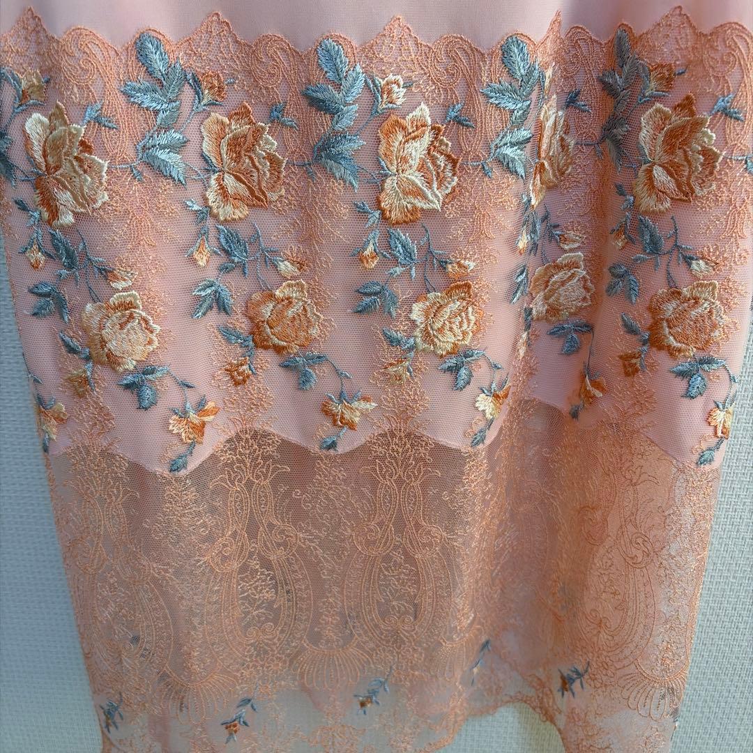 新品タグ付　Trefle 花柄刺繍 コーラルピンク レースキャミソール