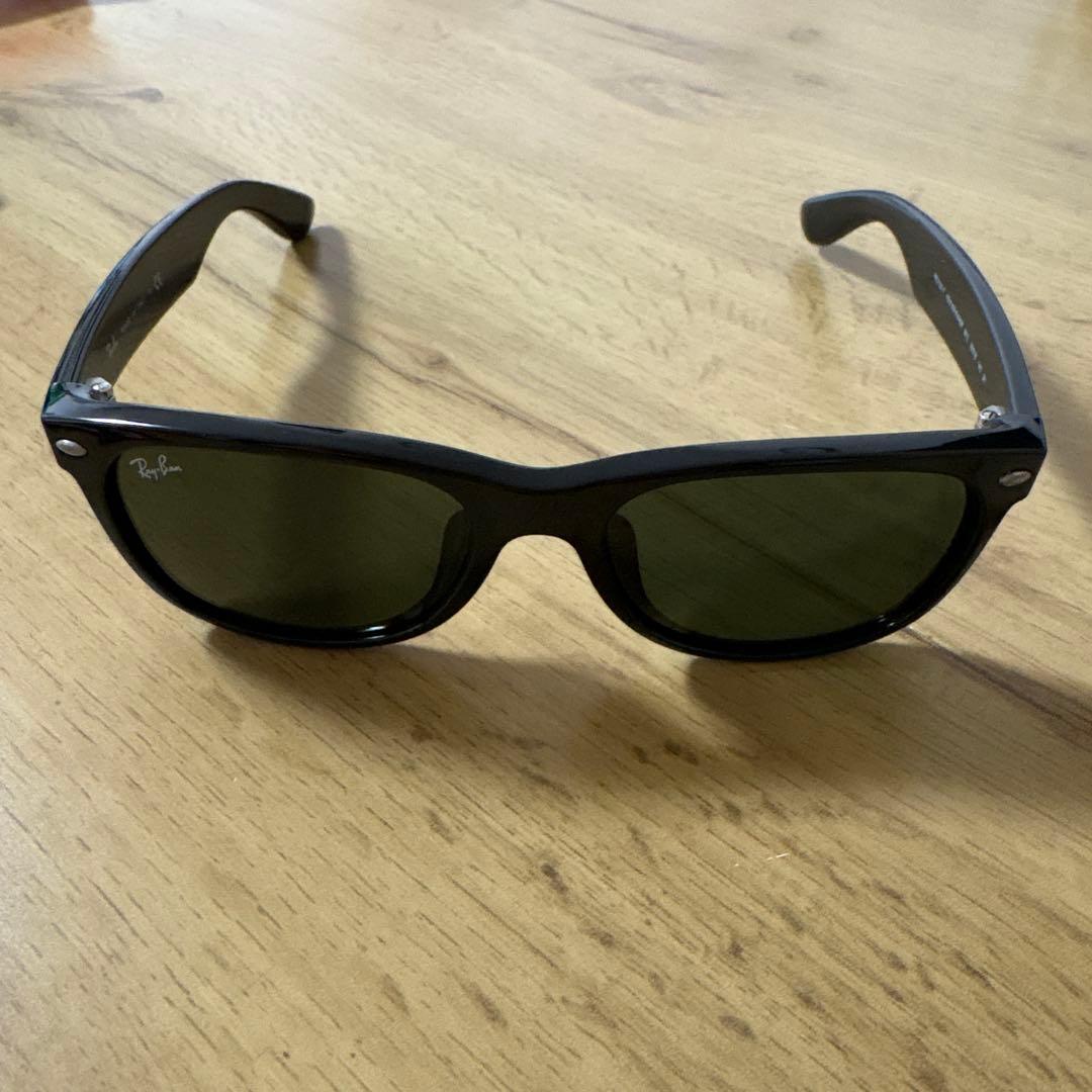 美品　レイバン サングラス RB2132-F NEW WAYFARER 901L