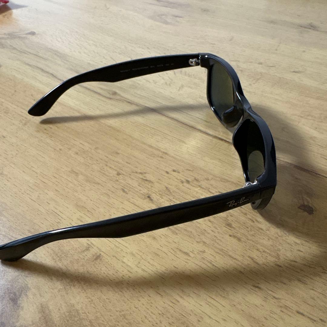 美品　レイバン サングラス RB2132-F NEW WAYFARER 901L