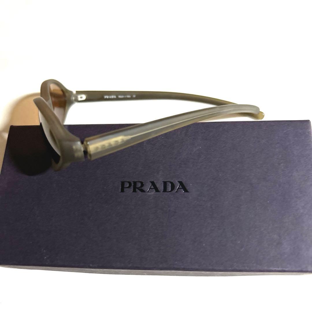 PRADA レディース　サングラス