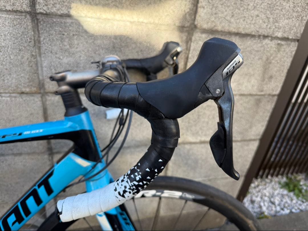 GIANT DEFY 105 11速　DISC アルミフレーム　送料無料