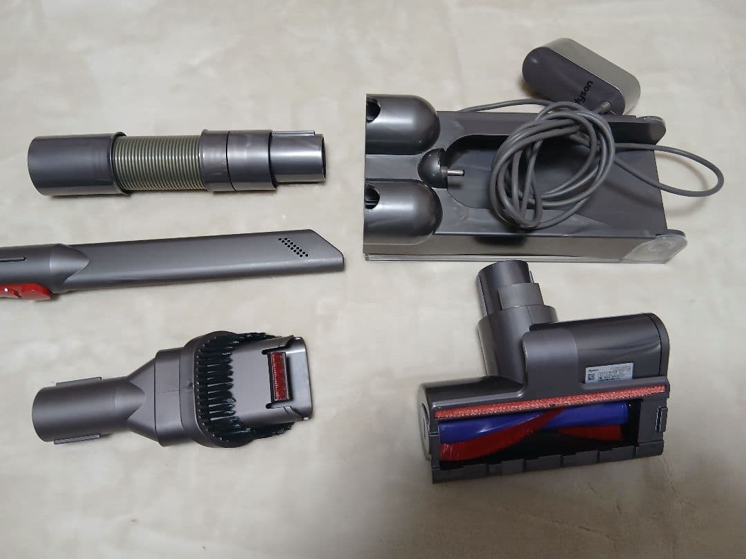Dyson V10 SV12 フルセット 壁掛け充電ドック付(52)