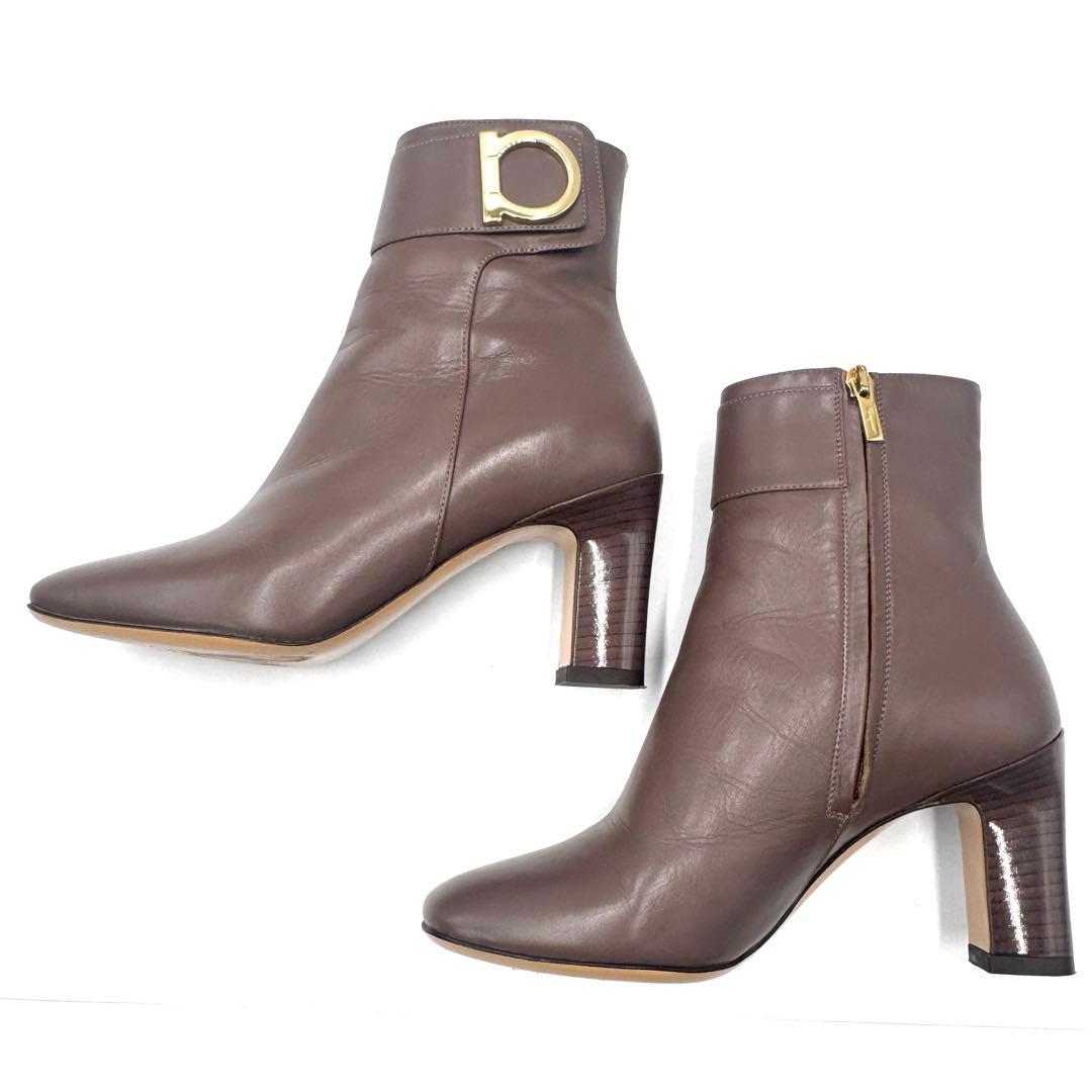 【極美品】Ferragamo ショートブーツ ガンチーニ ブラウン系 22cm