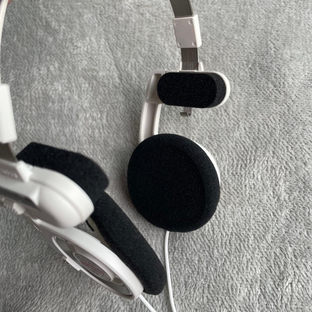 ヘッドホン Supreme / Koss Portapro Headphones white