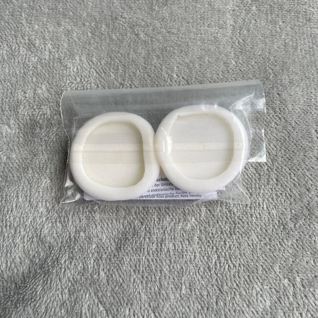 ヘッドホン Supreme / Koss Portapro Headphones white