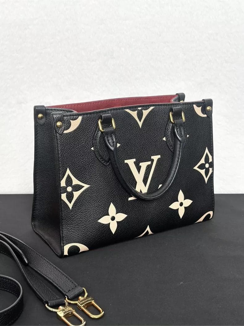 LOUIS VUITTON オンザゴー PM