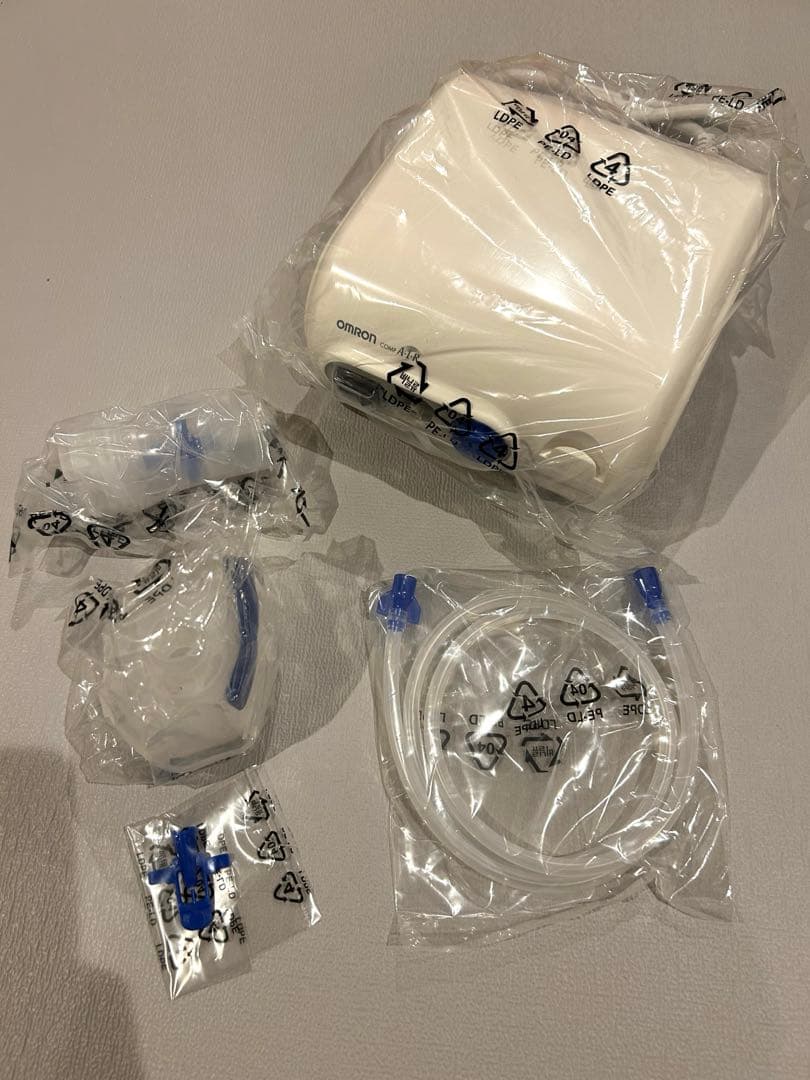 新品未使用　コンプレッサー式 NE-C28オムロン　ネブライザー　compAIR