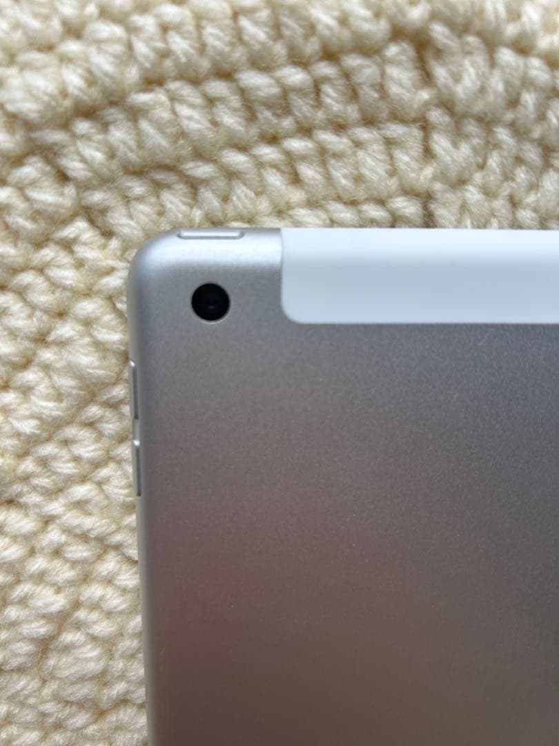 箱付き　iPad第9世代　Wi-Fi＋Cellular 64GB