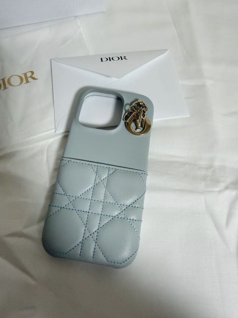 Dior キルティングレザー iPhone16proケース
