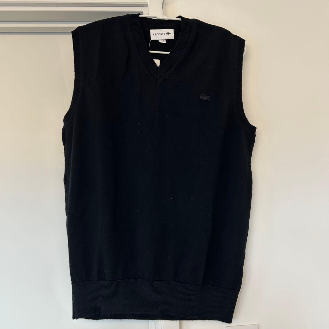 【新品タグ付】LACOSTE ウールニットベスト　黒