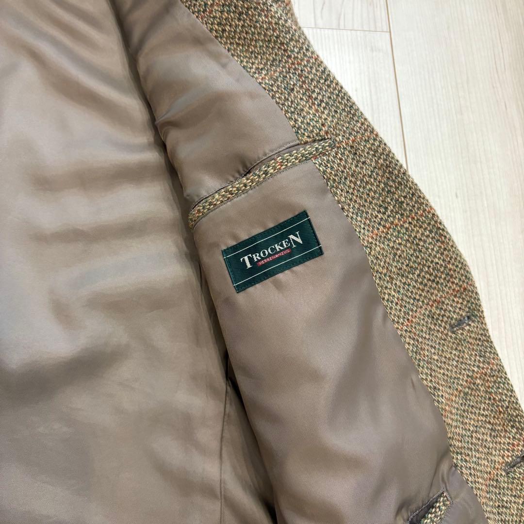 【極美品】ハリスツイードテーラードジャケット　ブラウン　チェック　くるみボタン