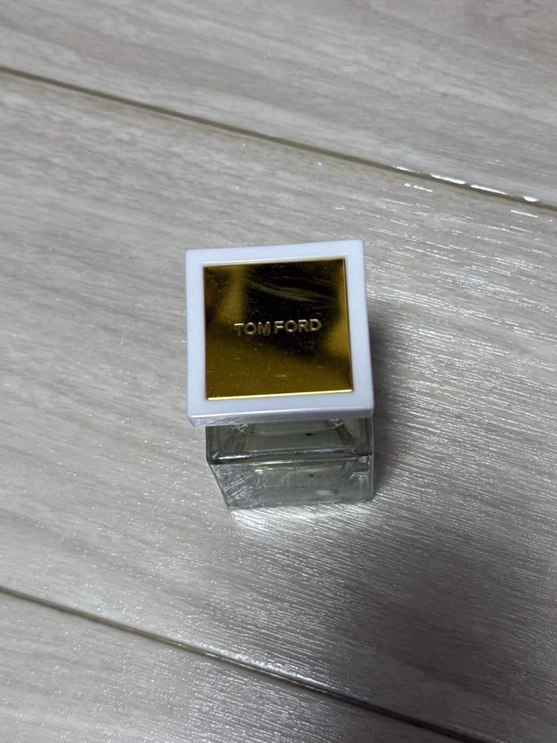 トムフォード：ホワイトスエード