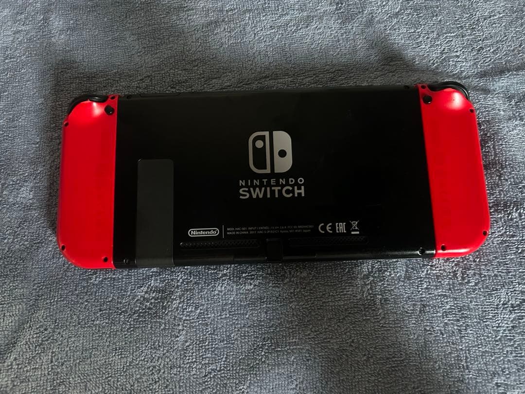 Nintendo Switch 赤/黒 本体