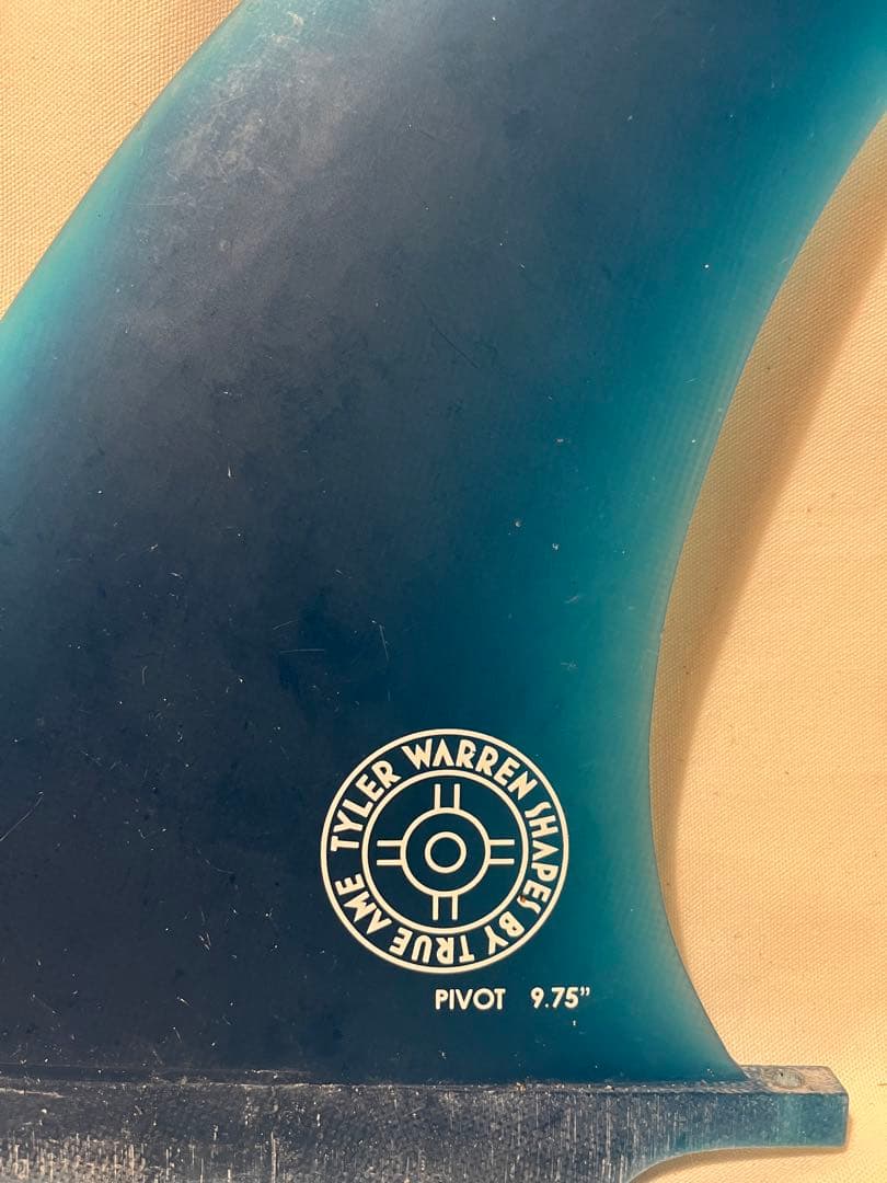 TYLER WARREN PIVOT 9.75\" サーフボードフィン