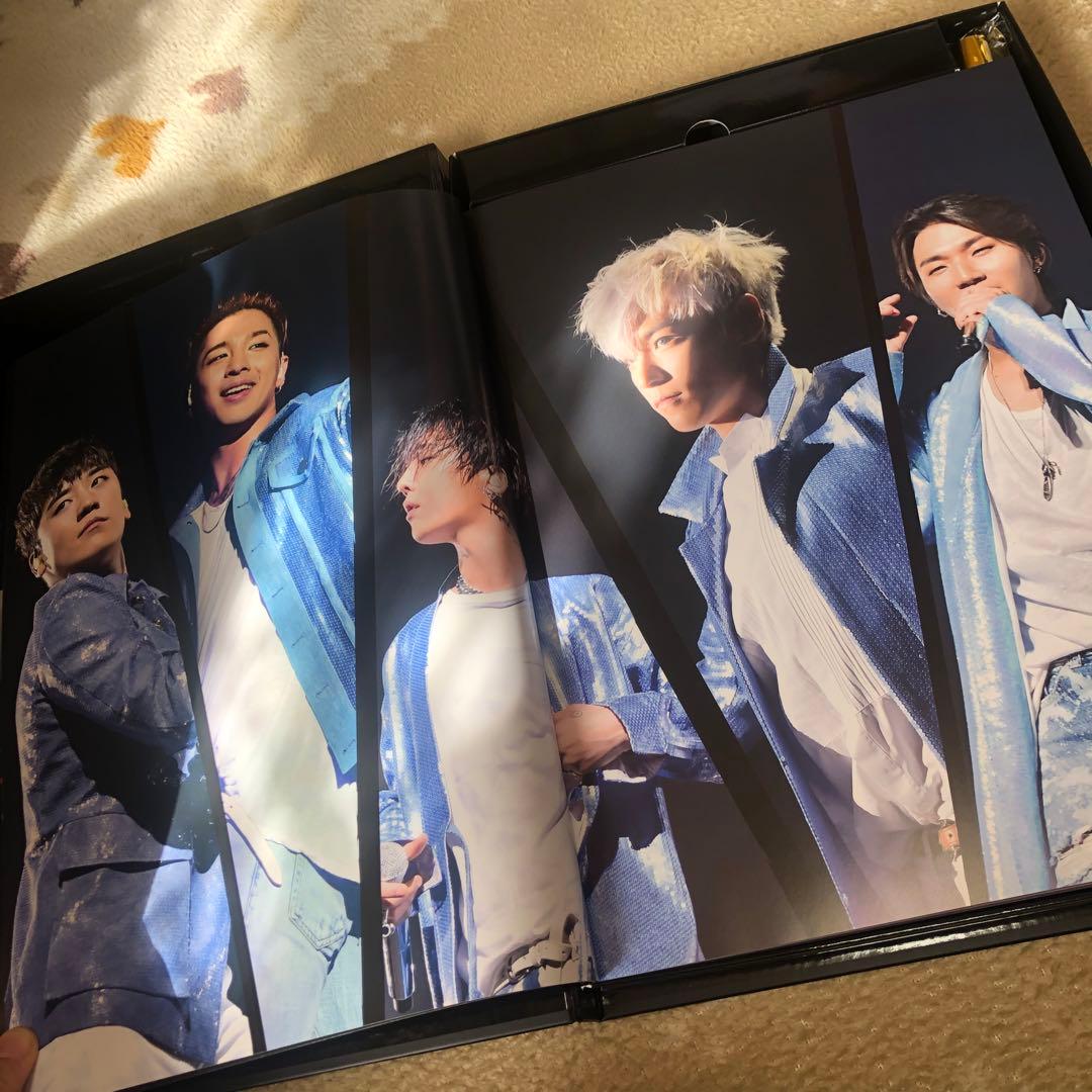 BIGBANG 特大写真集!!  金テープ付き