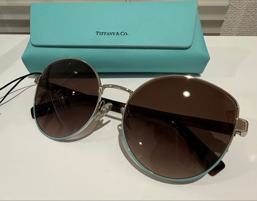 Tiffany & Co. キャットサングラス