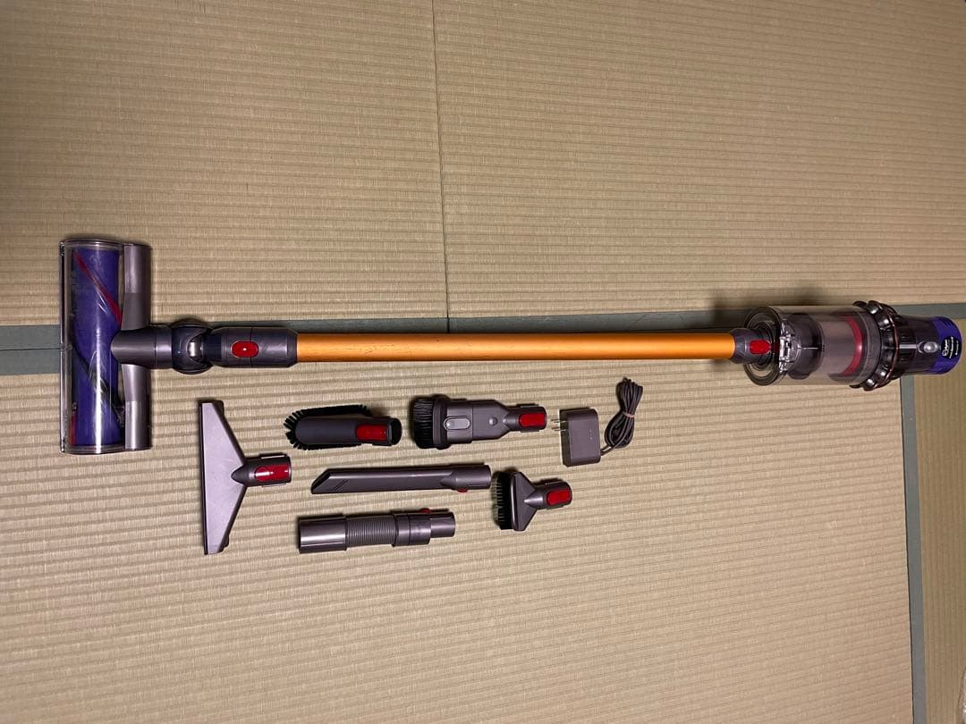 Dyson 掃除機　コードレスクリーナー　ダイソン　sv12 v10 動作品