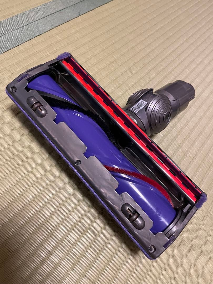 Dyson 掃除機　コードレスクリーナー　ダイソン　sv12 v10 動作品
