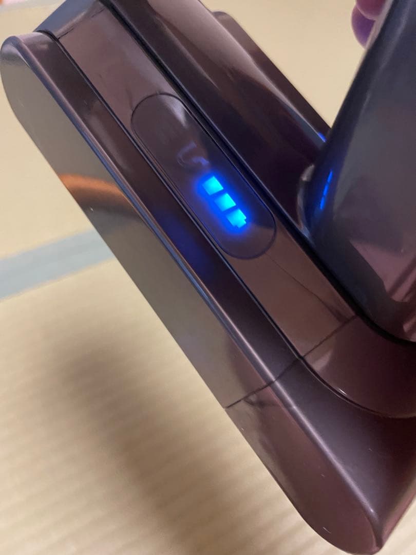Dyson 掃除機　コードレスクリーナー　ダイソン　sv12 v10 動作品
