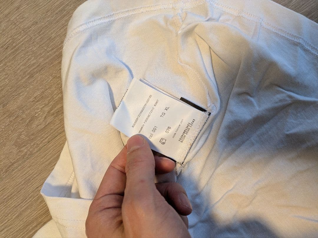 モンクレール　ロゴTシャツ　xl