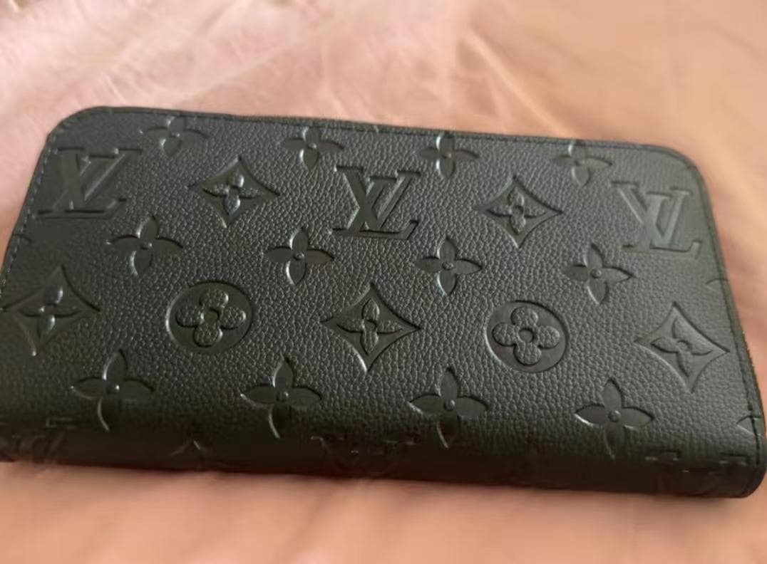 【極美品】ブラック 長財布